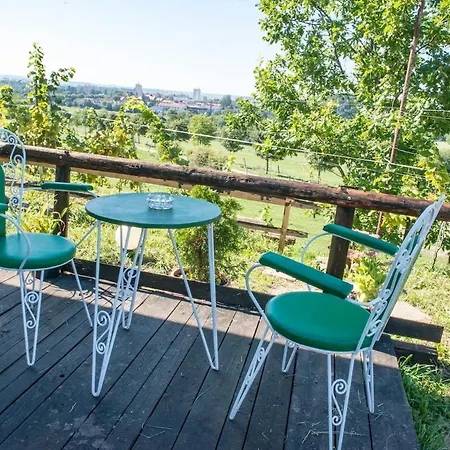 Hébergement de vacances Tiny House Nad Vinici Jičín