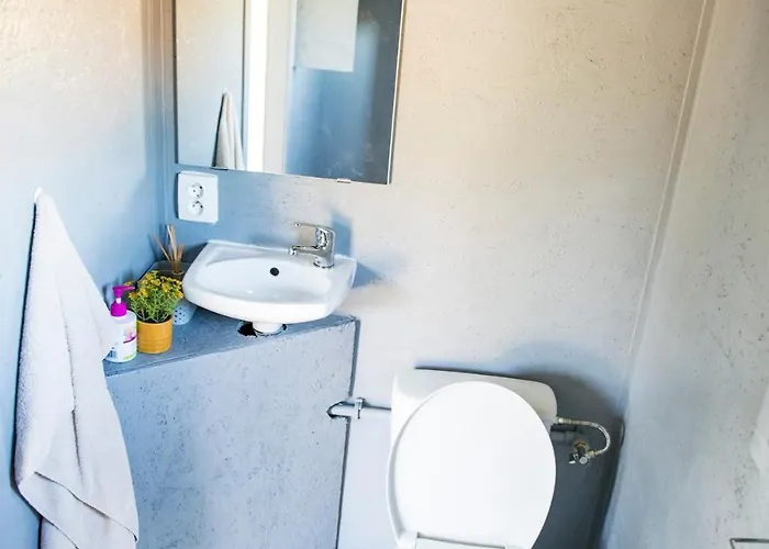 Tiny House Nad Vinici Hébergement de vacances *